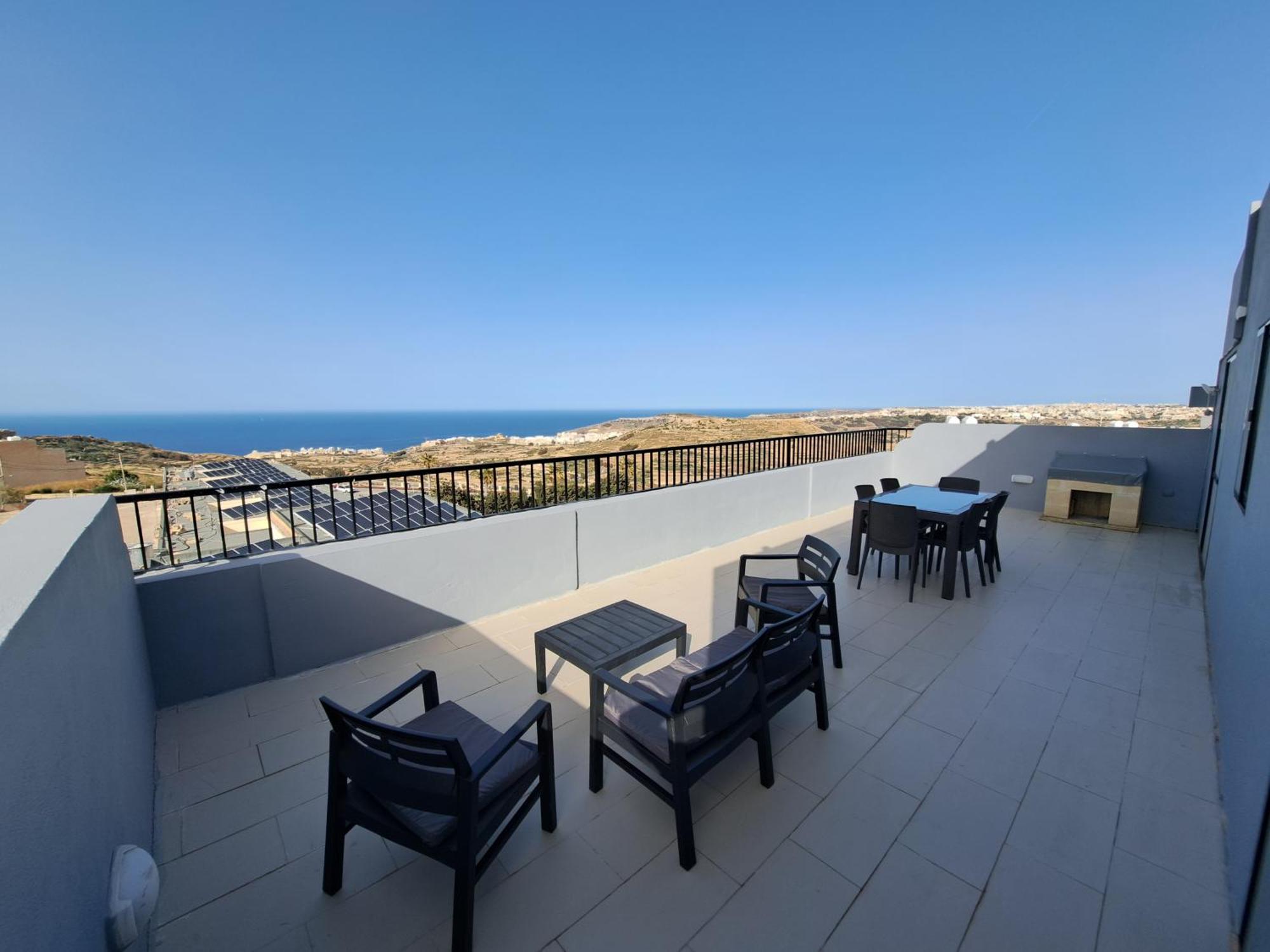 Ferienwohnung Sea View Penthouse Zebbug  Exterior foto